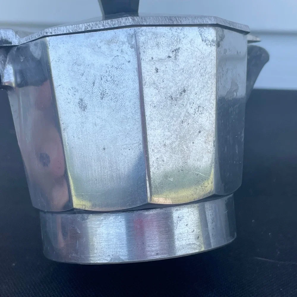 Medaglia d'Oro Vintage Italian Aluminum Stovetop Espresso Moka Pot Silver Small